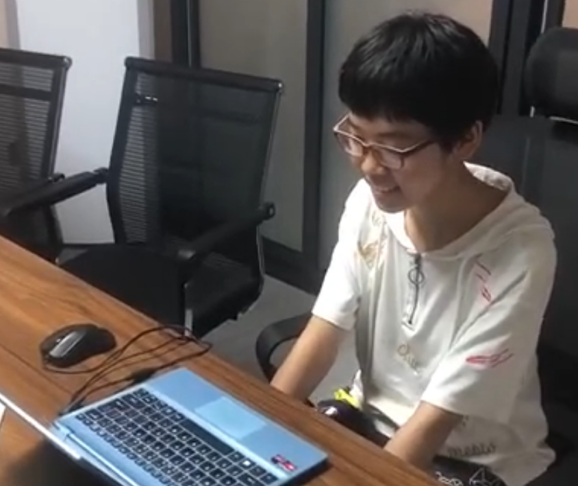學(xué)生上課